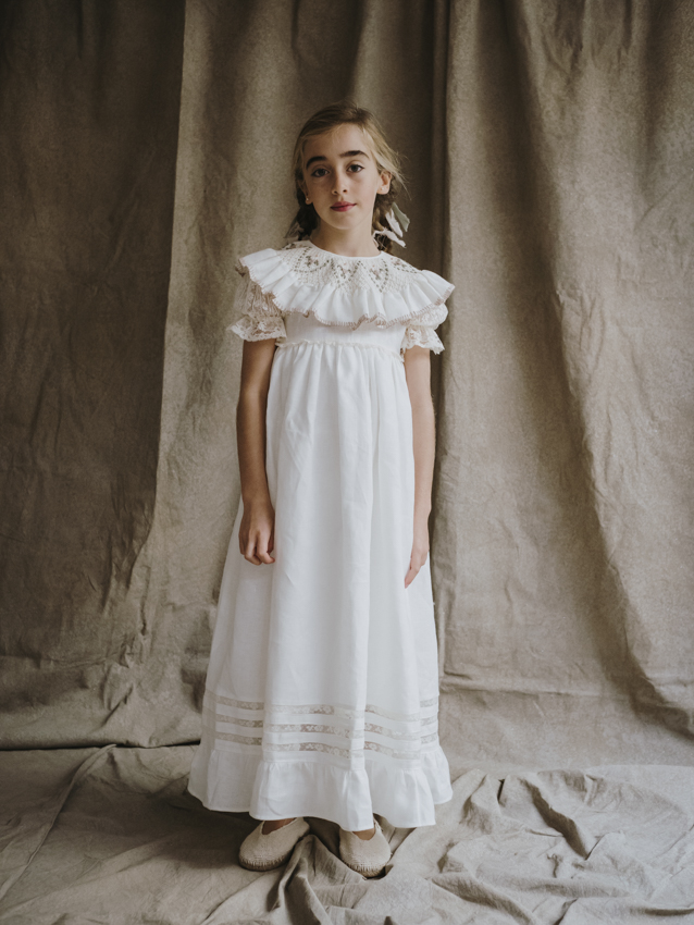 a00252 VESTIDO COMUNIÓN NIDO EN PICOS