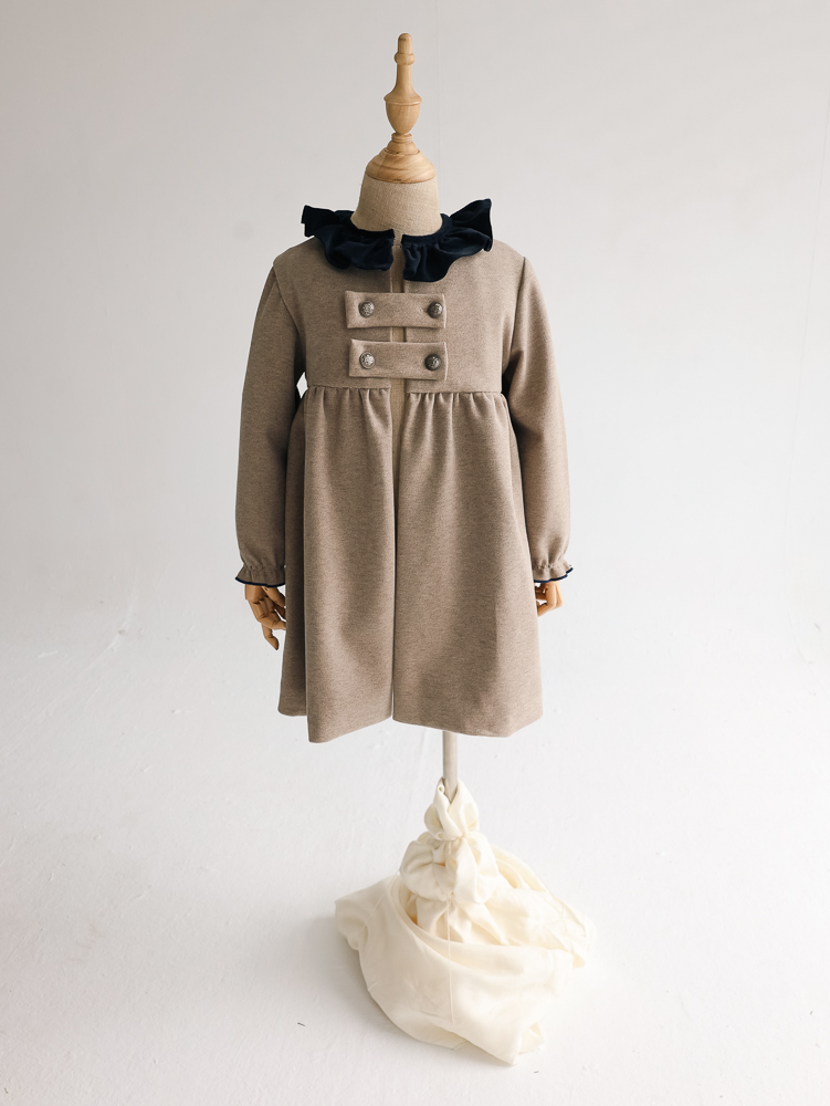 01 ABRIGO CARLOTA PAÑO