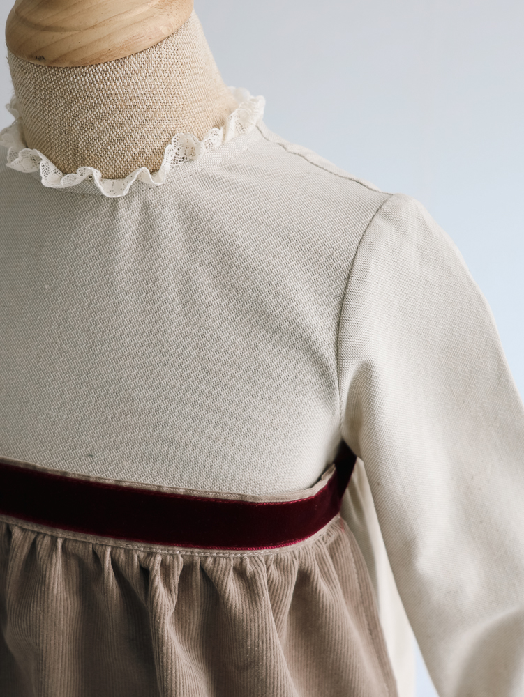 01 VESTIDO BASE M/L DELANTAL