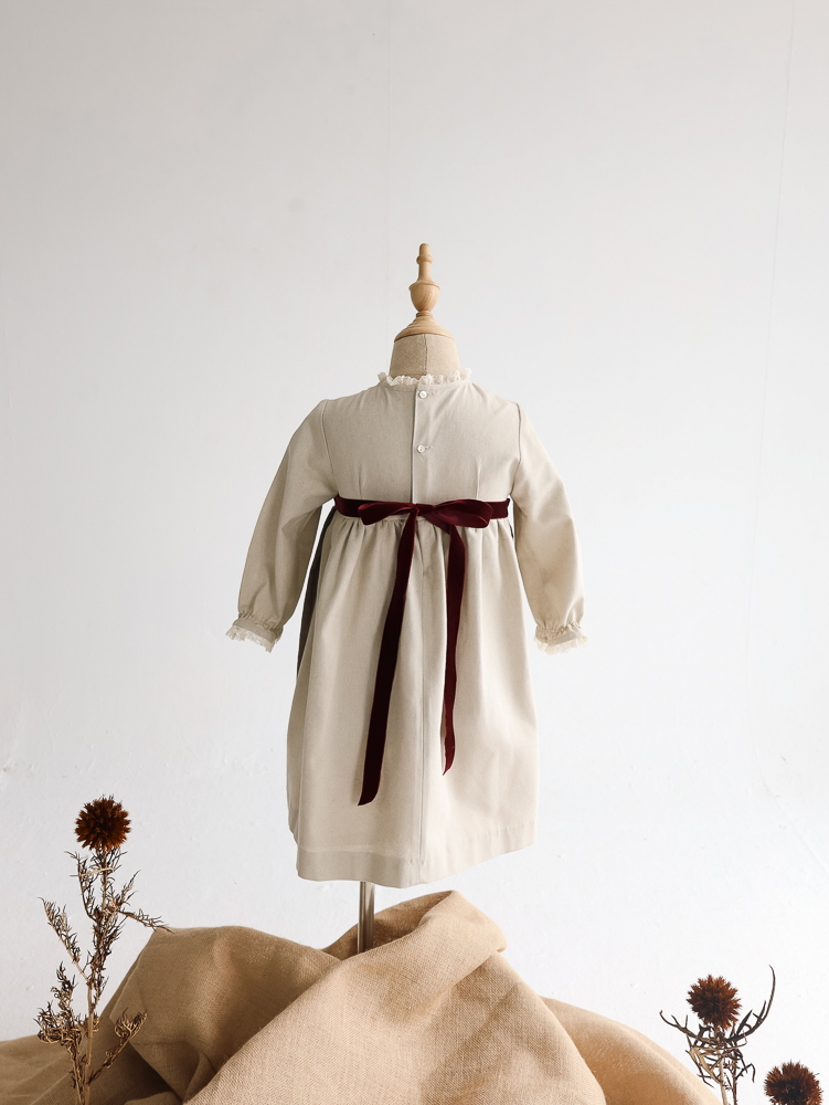 01 VESTIDO BASE M/L DELANTAL