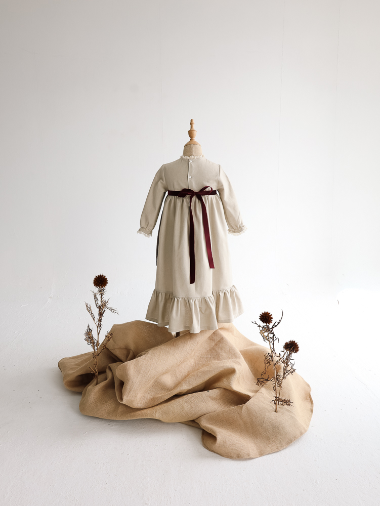 04 VESTIDO LARGO BASE DELANTAL