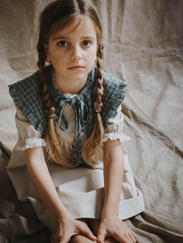 VESTIDO CORTO 2 OREJAS. Cotton tostado con escocés PV m/f